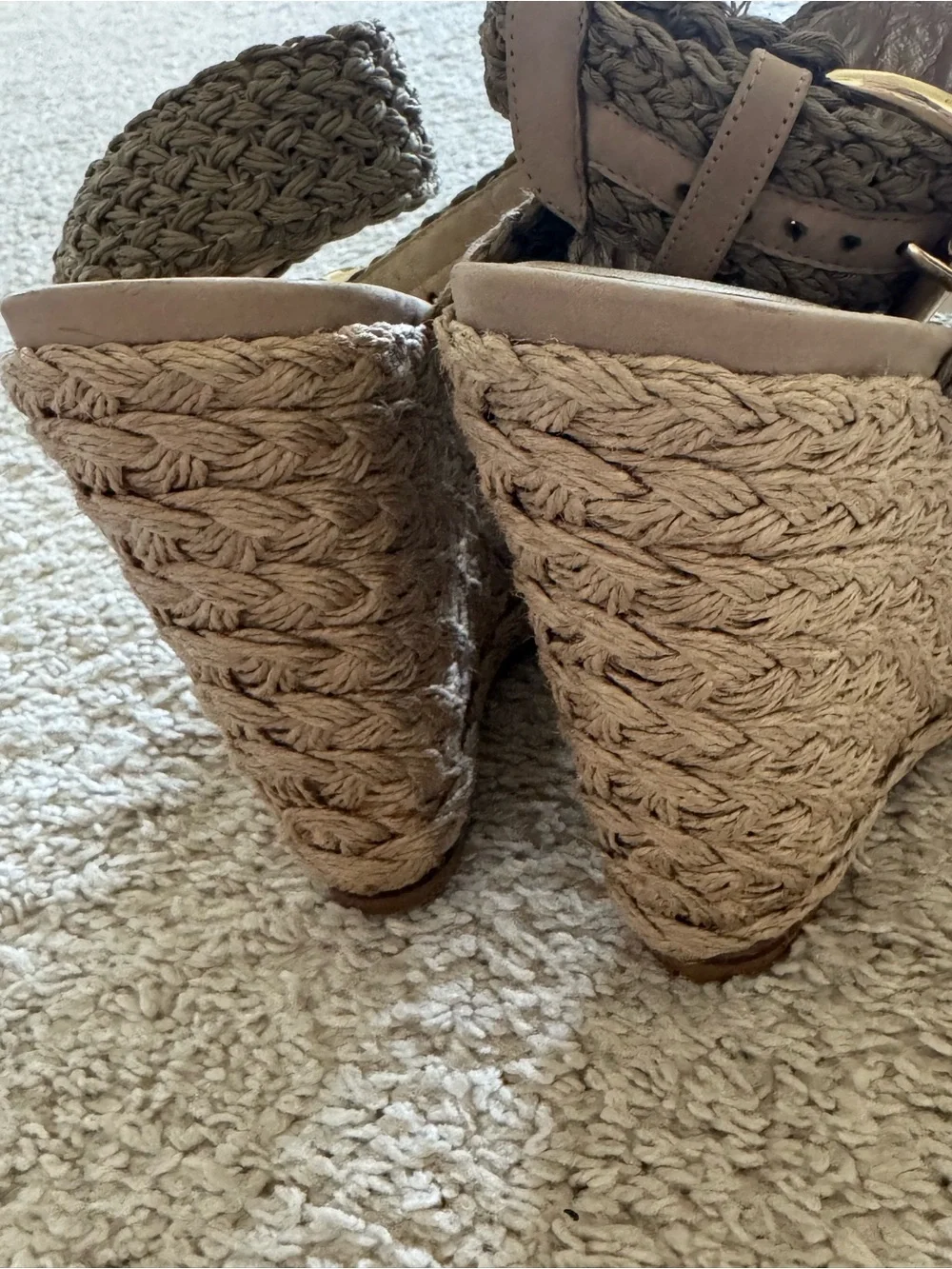 Stuart Weitzman Alex Crochet Espadrille Wedge Sandals Swamp Camel Size 8
